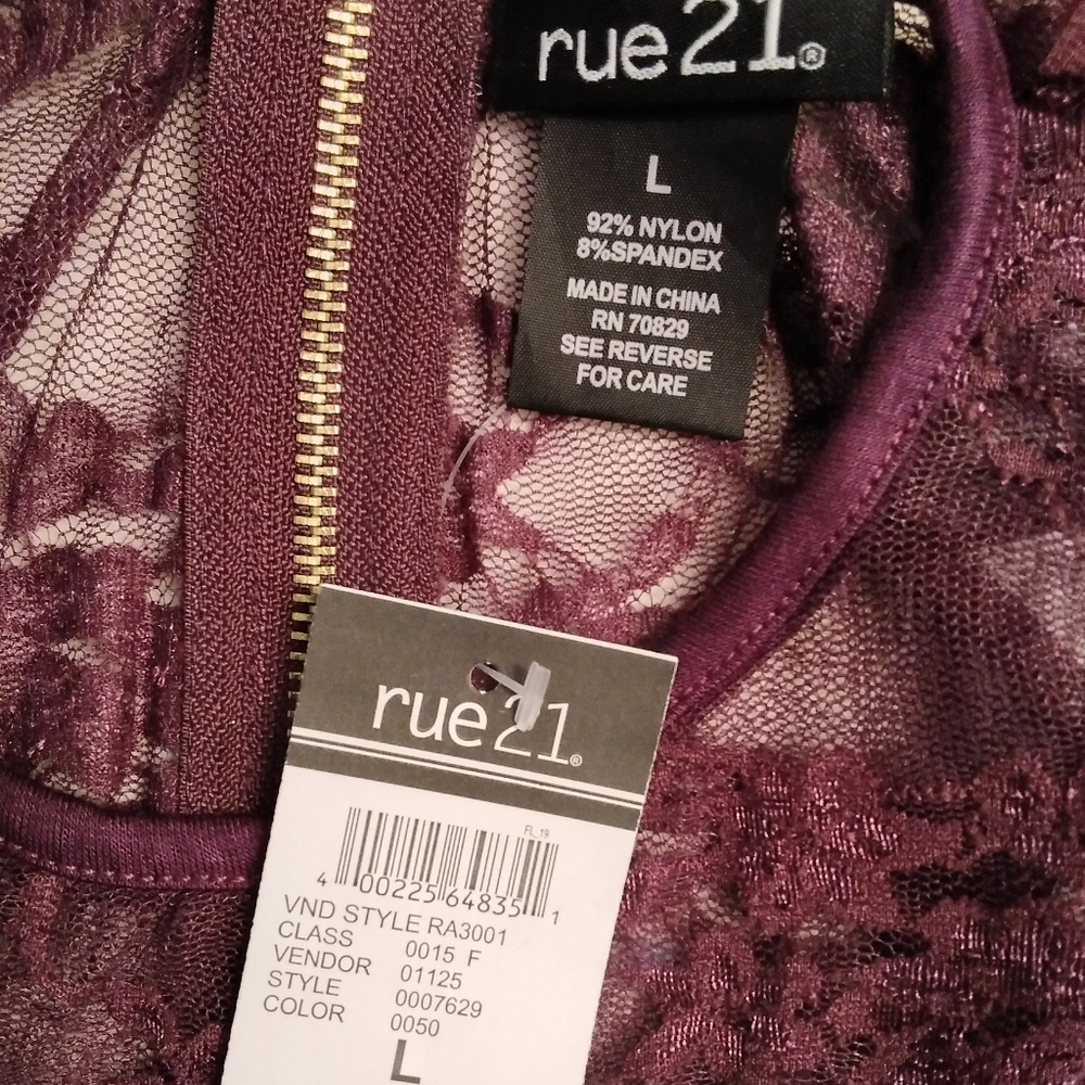 Rue21 Lace Peplum Top - Picture 5 of 5